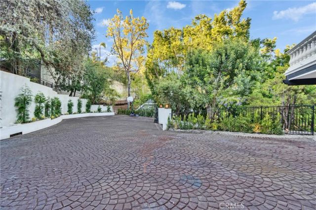 4437 Balboa, Encino, CA 91316