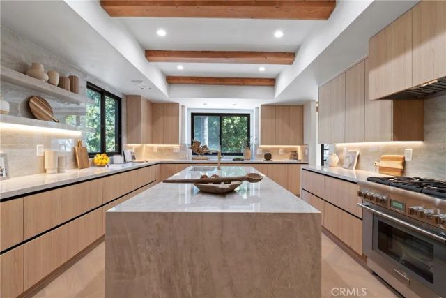 4437 Balboa, Encino, CA 91316