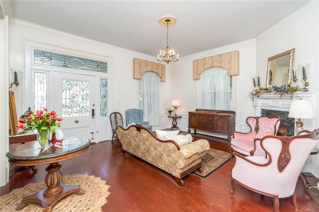 1323 Dauphin Street, Mobile, AL 36604