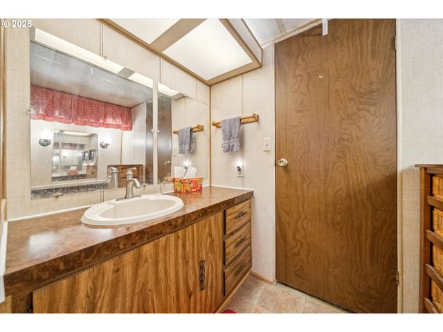 6900 Sw 195TH Ave 171, Beaverton, OR 97007