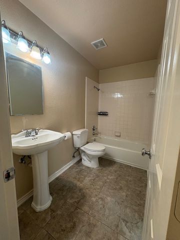 320 W Williams Street, Cedar Hill, TX 75104