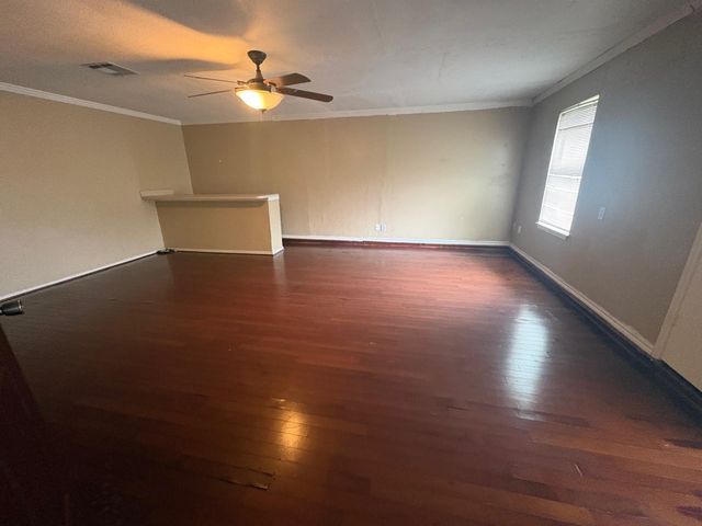 320 W Williams Street, Cedar Hill, TX 75104