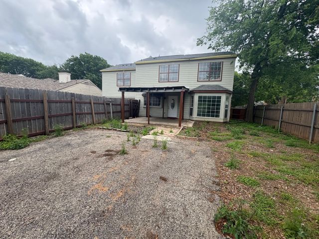 320 W Williams Street, Cedar Hill, TX 75104