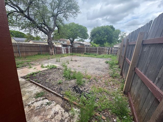 320 W Williams Street, Cedar Hill, TX 75104