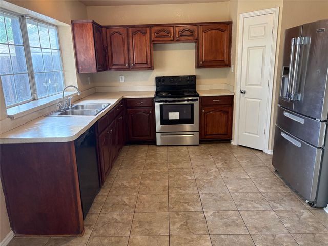 320 W Williams Street, Cedar Hill, TX 75104