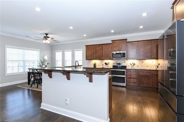 1106 Magenta Way, Kernersville, NC 27284