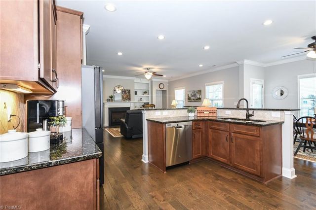 1106 Magenta Way, Kernersville, NC 27284