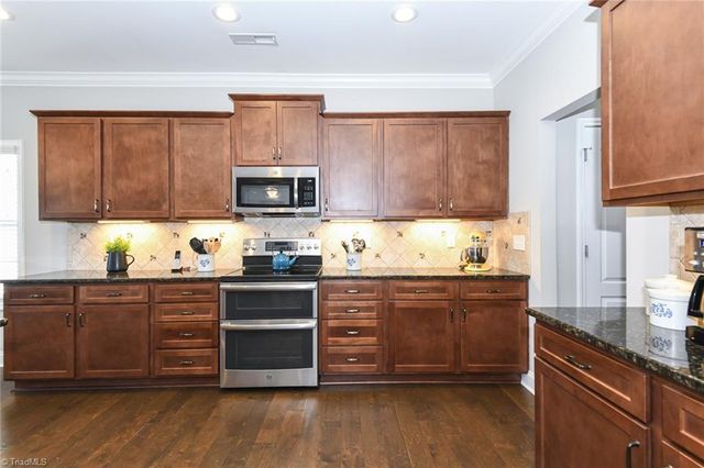 1106 Magenta Way, Kernersville, NC 27284