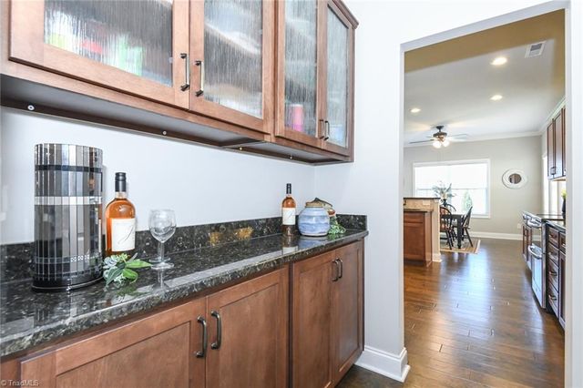 1106 Magenta Way, Kernersville, NC 27284