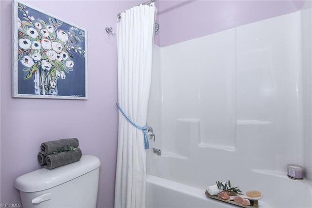 1106 Magenta Way, Kernersville, NC 27284