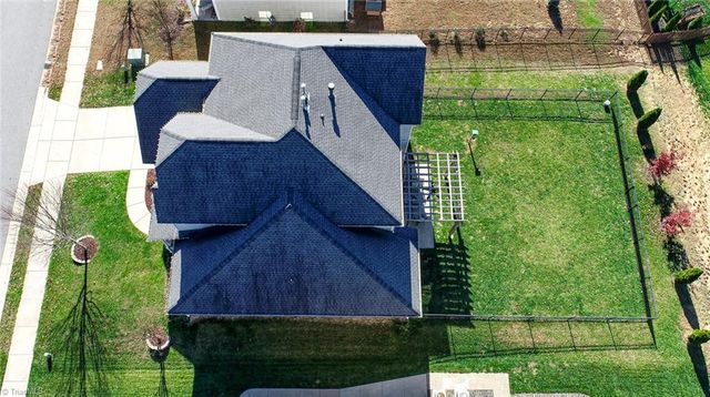 1106 Magenta Way, Kernersville, NC 27284