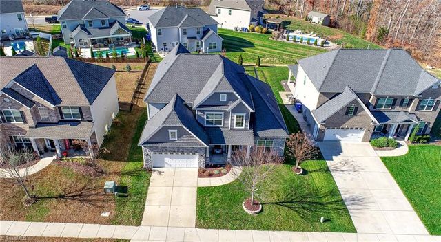 1106 Magenta Way, Kernersville, NC 27284