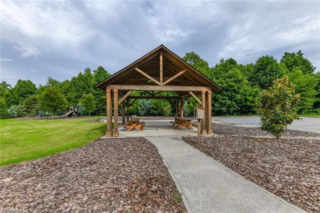 1106 Magenta Way, Kernersville, NC 27284