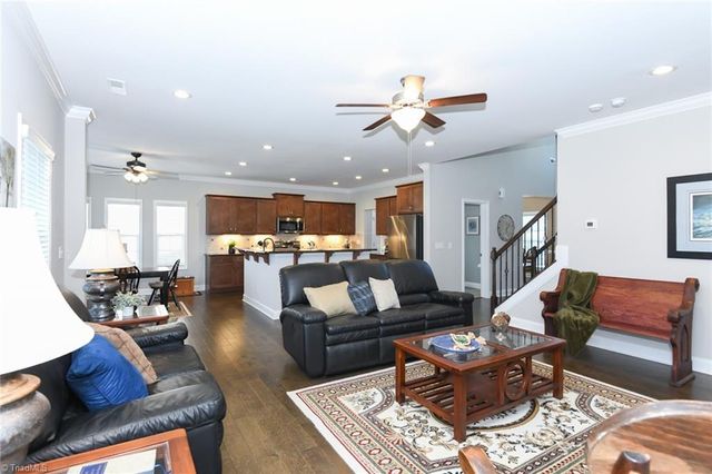 1106 Magenta Way, Kernersville, NC 27284