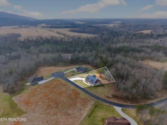 204 Suzie Court, Crossville, TN 38555