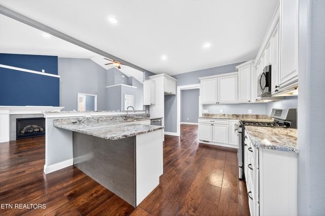 204 Suzie Court, Crossville, TN 38555