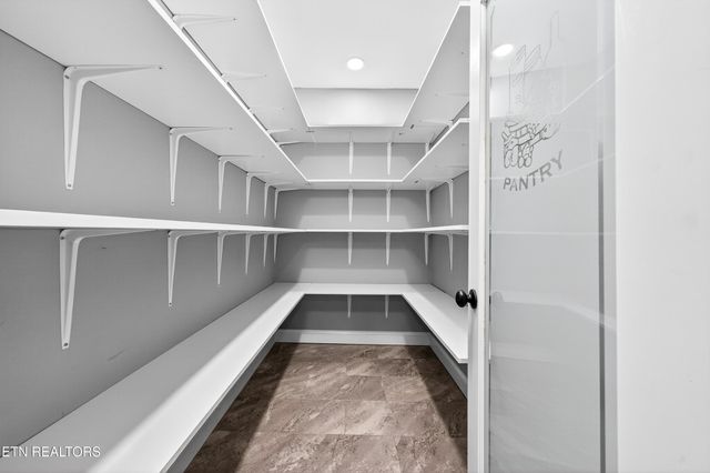 204 Suzie Court, Crossville, TN 38555