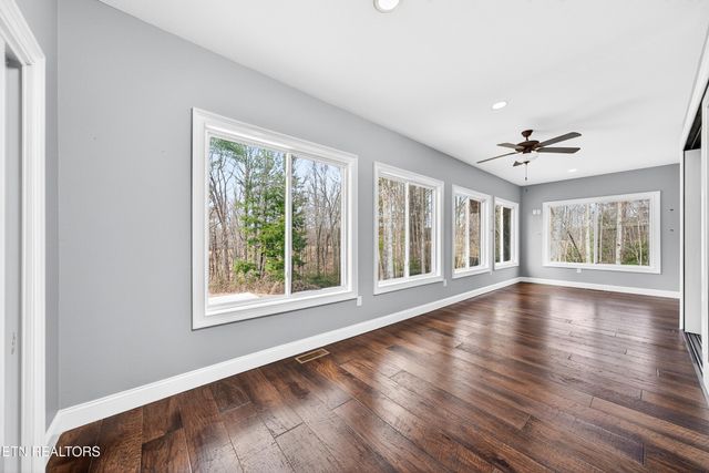 204 Suzie Court, Crossville, TN 38555