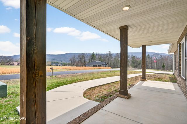 204 Suzie Court, Crossville, TN 38555