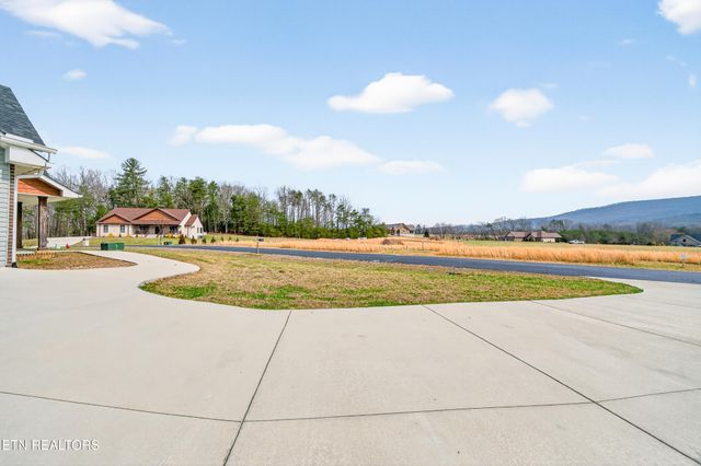 204 Suzie Court, Crossville, TN 38555