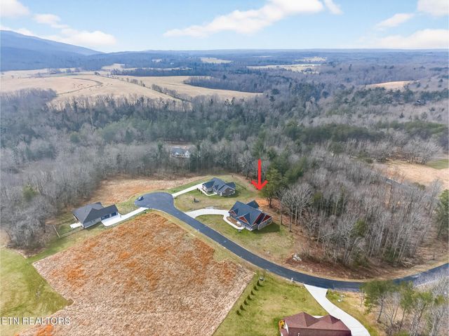 204 Suzie Court, Crossville, TN 38555
