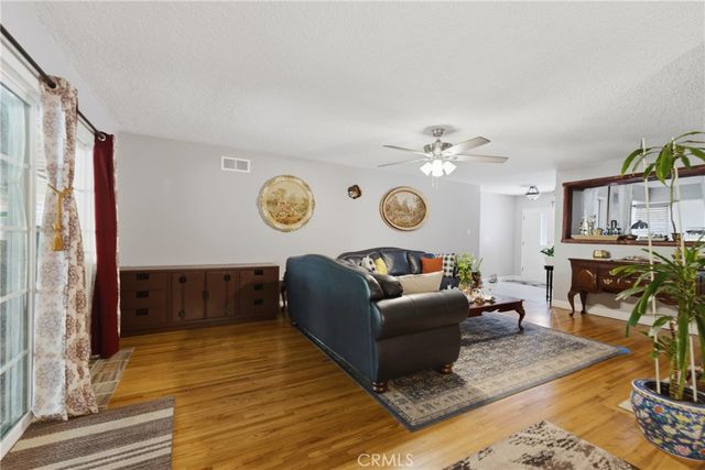 8416 Fable Avenue, Canoga Park, CA 91304