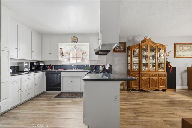 8416 Fable Avenue, Canoga Park, CA 91304