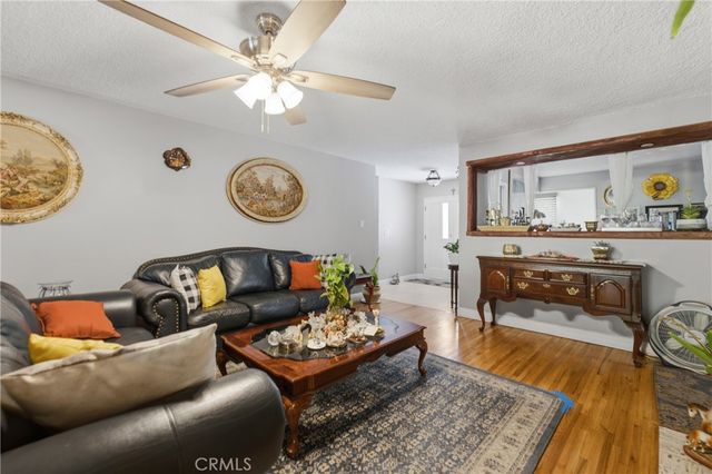 8416 Fable Avenue, Canoga Park, CA 91304