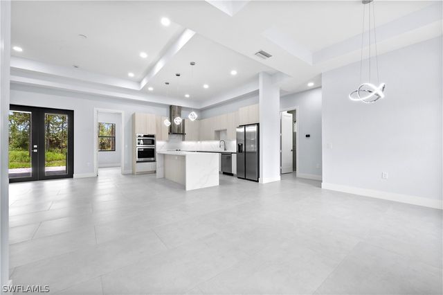 4234 27th AVE NE, Naples, FL 34120