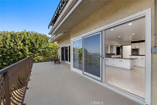 11393 La Vereda Drive, North Tustin, CA 92705