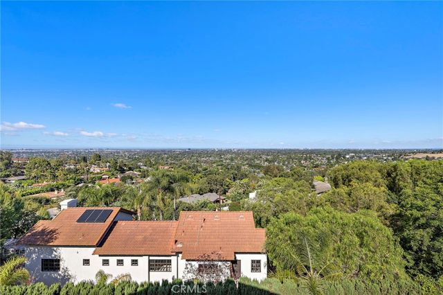 11393 La Vereda Drive, North Tustin, CA 92705