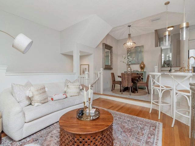 605 ISLAND PLACE WAY, Tampa, FL 33602