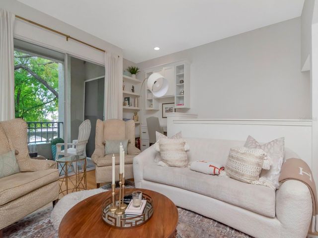 605 ISLAND PLACE WAY, Tampa, FL 33602