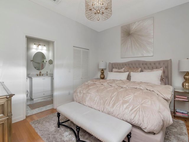 605 ISLAND PLACE WAY, Tampa, FL 33602