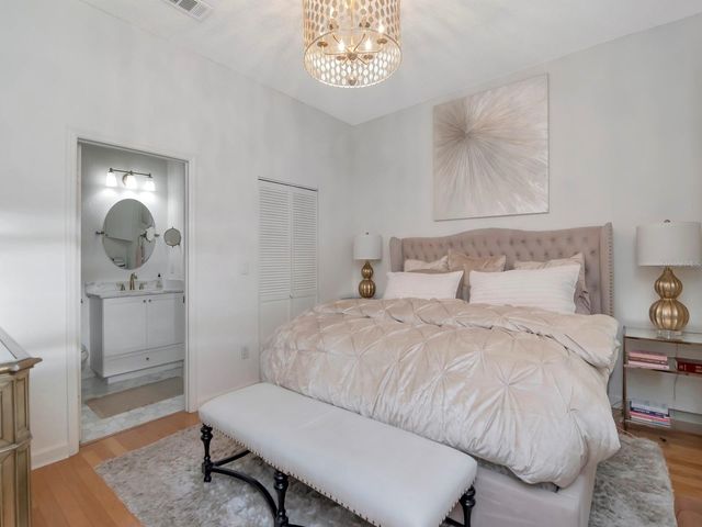 605 ISLAND PLACE WAY, Tampa, FL 33602