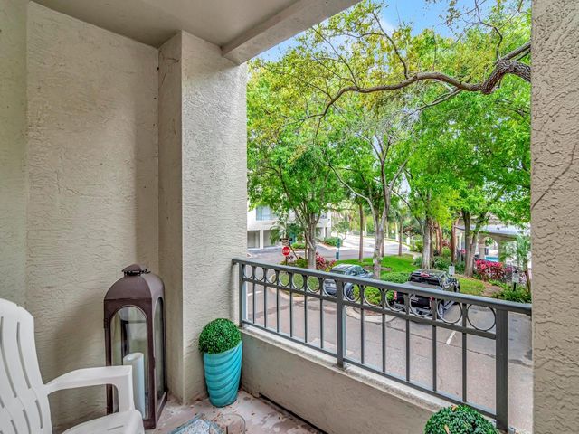 605 ISLAND PLACE WAY, Tampa, FL 33602