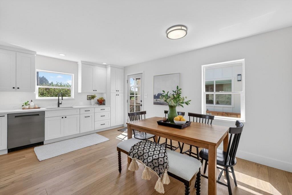 Image 12 of property listing at 203 San Juan Avenue, Santa Cruz, CA 95062