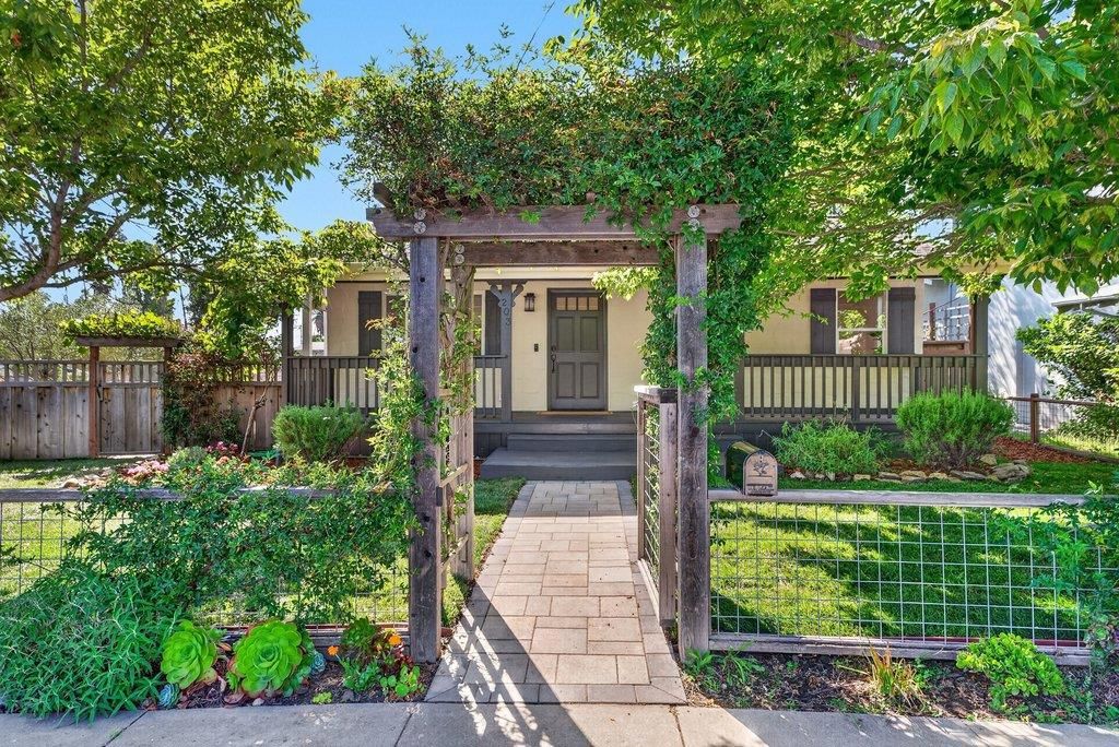 Image 3 of property listing at 203 San Juan Avenue, Santa Cruz, CA 95062