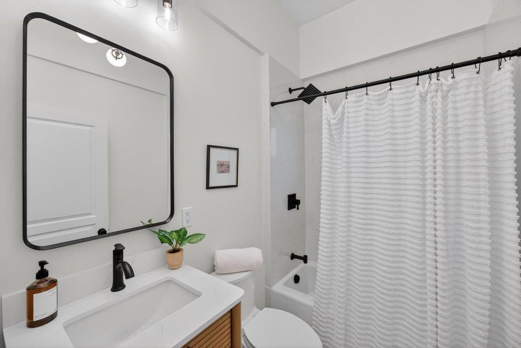 Image 32 of property listing at 203 San Juan Avenue, Santa Cruz, CA 95062