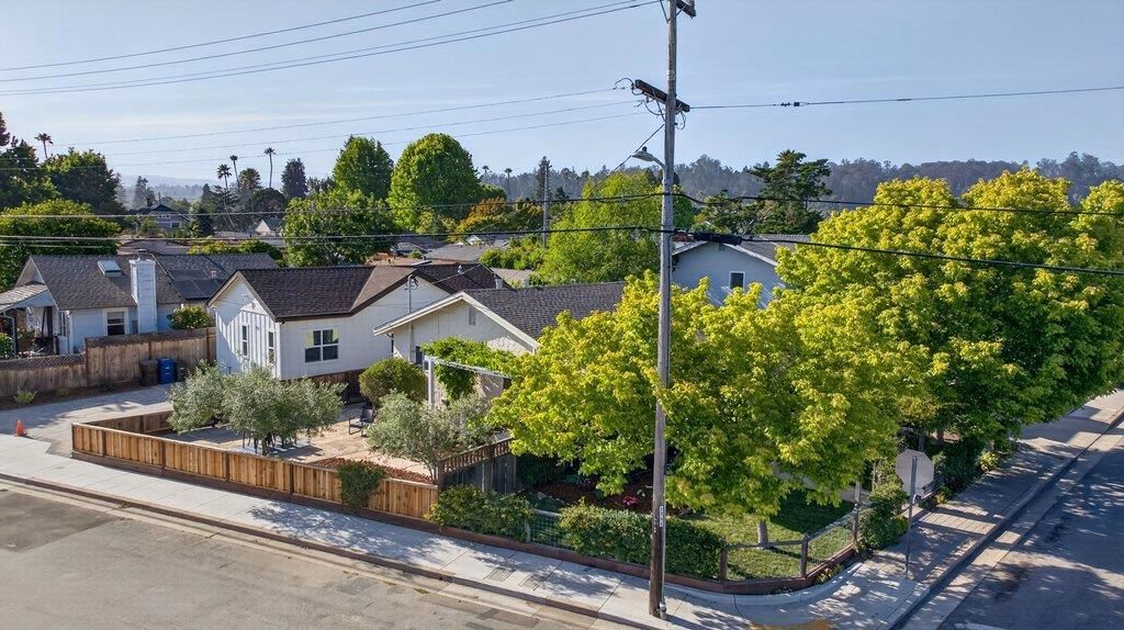 Image 49 of property listing at 203 San Juan Avenue, Santa Cruz, CA 95062