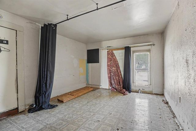 704 NE Katherine Place, Oklahoma City, OK 73114