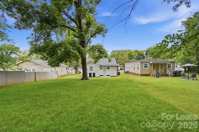 2225 Tate Street, Charlotte, NC 28216