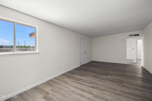 10612 ELSA Place, El Paso, TX 79924