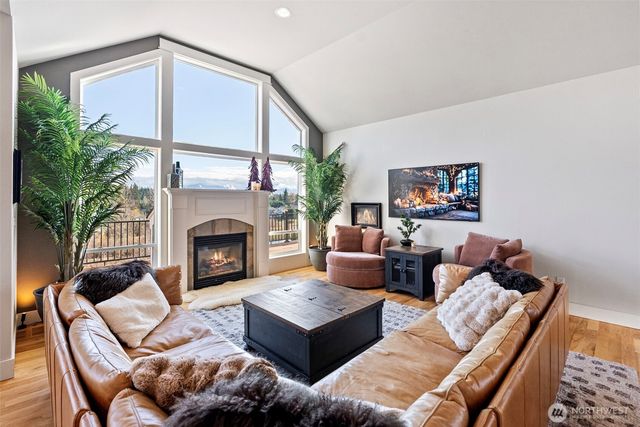 7806 211th Avenue E, Bonney Lake, WA 98391