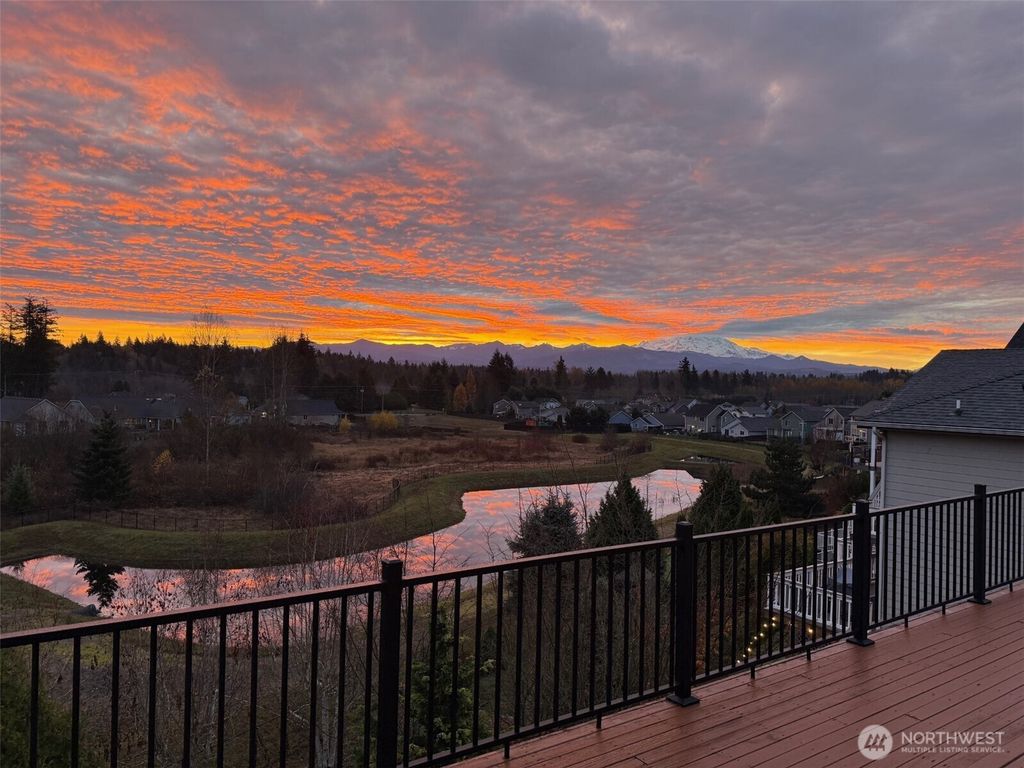 7806 211th Avenue E, Bonney Lake, WA 98391