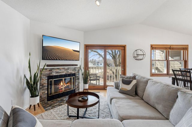 1898 Southpointe Terrace B1898, Eagan, MN 55122