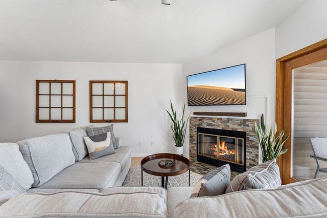 1898 Southpointe Terrace B1898, Eagan, MN 55122