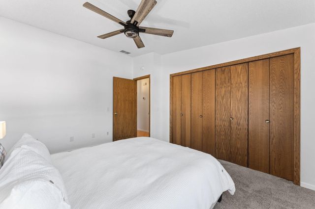 1898 Southpointe Terrace B1898, Eagan, MN 55122