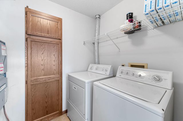 1898 Southpointe Terrace B1898, Eagan, MN 55122