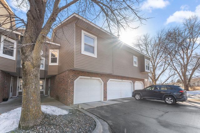 1898 Southpointe Terrace B1898, Eagan, MN 55122